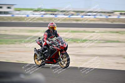 media/Apr-18-2025-TrackDaz (Fri) [[45f5874c44]]/A Group/Session 4 (Turns 5 and 6 - Inside)/